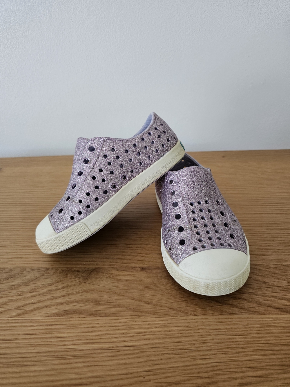 Native Jefferson Kids Toddler Slip-On Glitter Lavender Sandals Water Shoe Size 7 - Picture 3 of 6